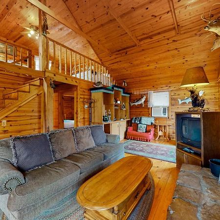 Charlie'S Ol' Fishing Cabin Eureka Springs Exterior photo